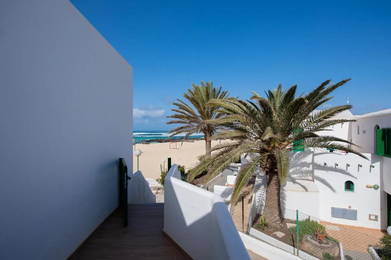 Homeforguest Modern And New Beachfront Apartment La Oliva España