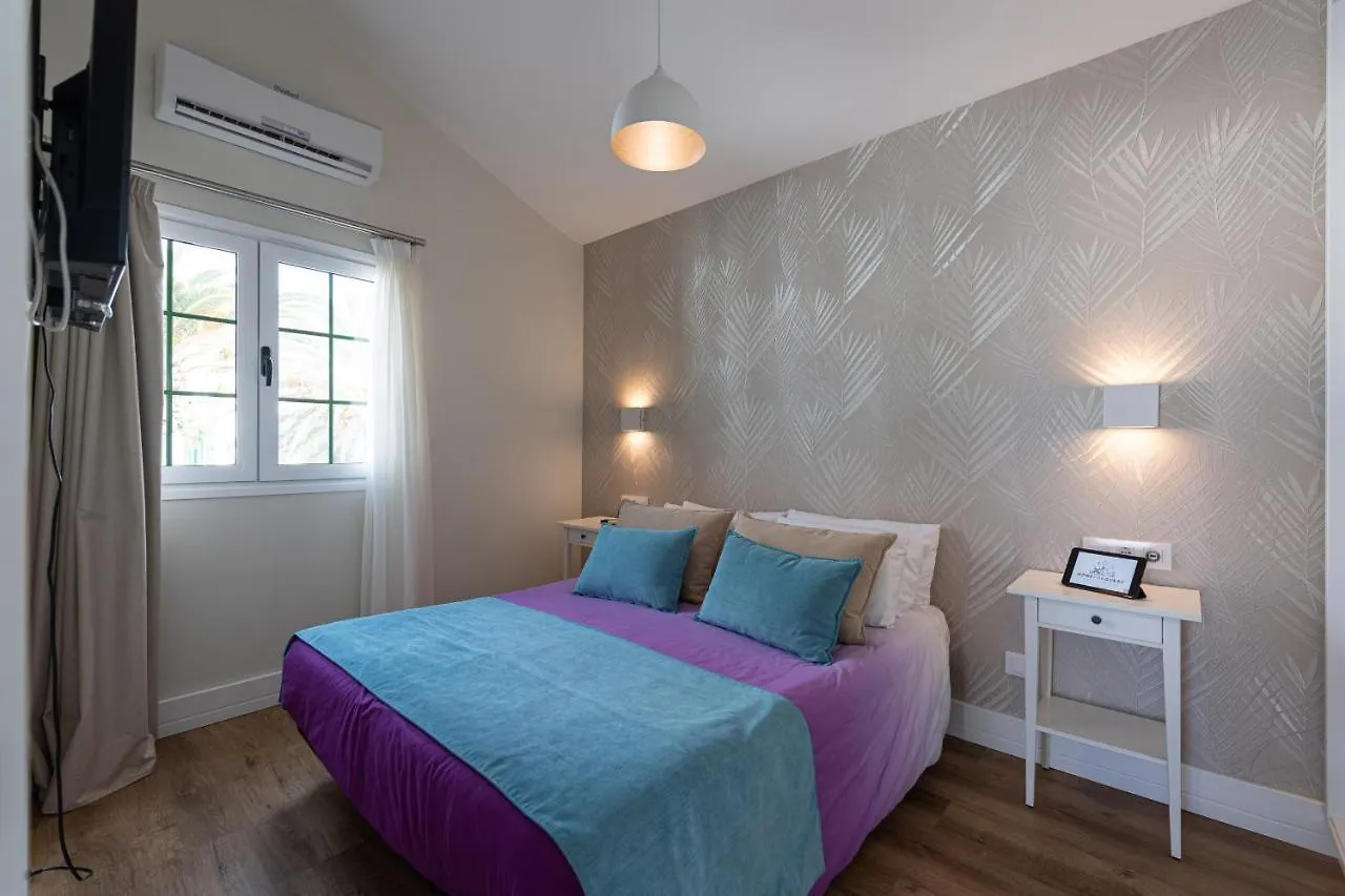 Homeforguest Modern And New Beachfront Apartment La Oliva 0*,  España