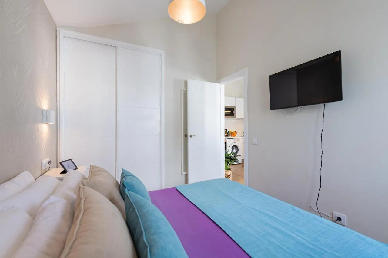 Homeforguest Modern And New Beachfront Apartment La Oliva Spanje